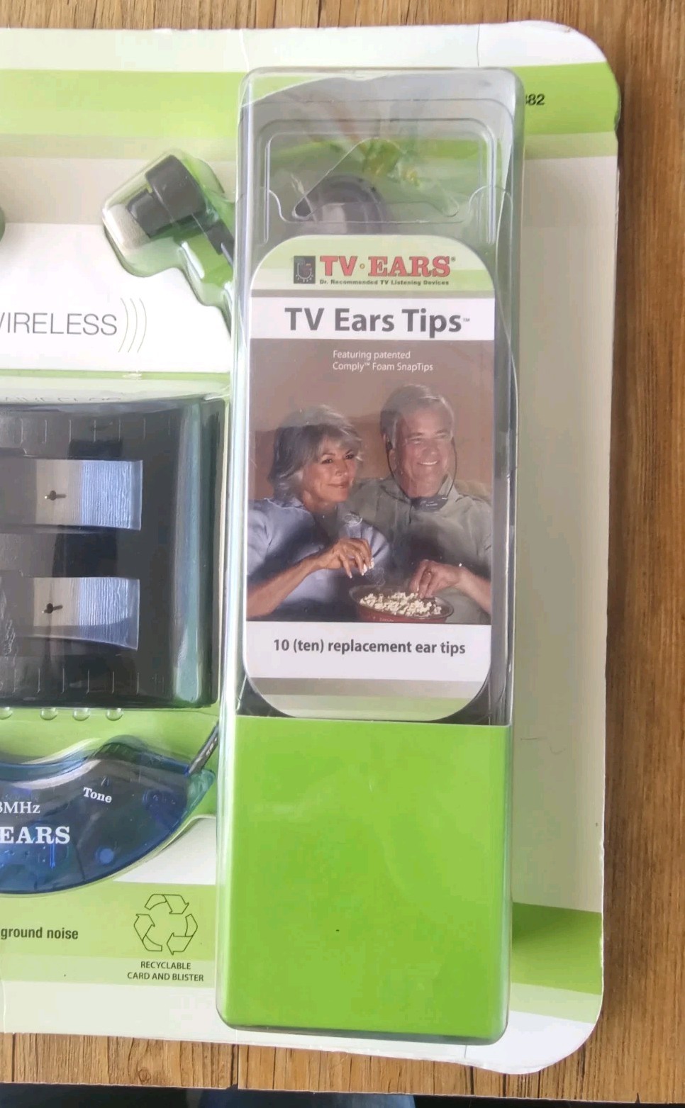 TV Ears Noise Reduction TV Headset Wireless Rechargeable Battery 427882 Sealed