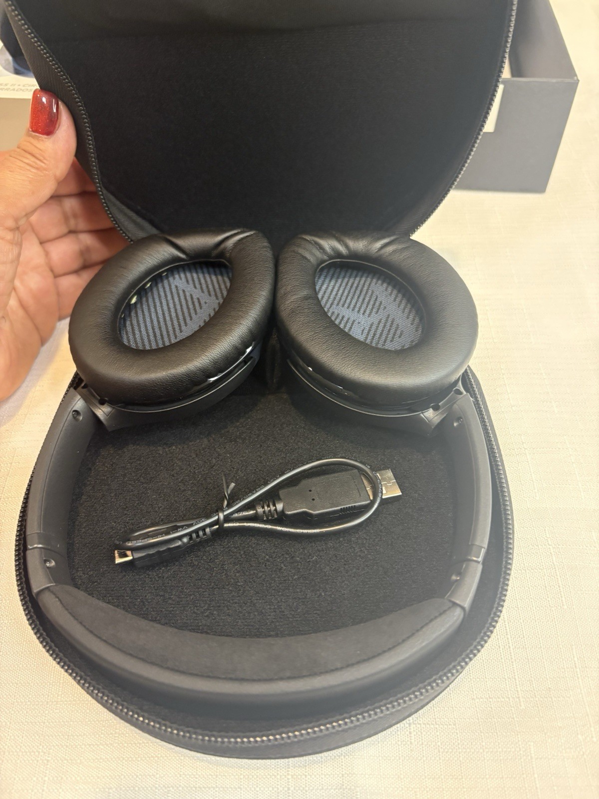 NEW Bose SoundLink Around-Ear II AE2W Wireless Bluetooth 741158-0010-BLACK