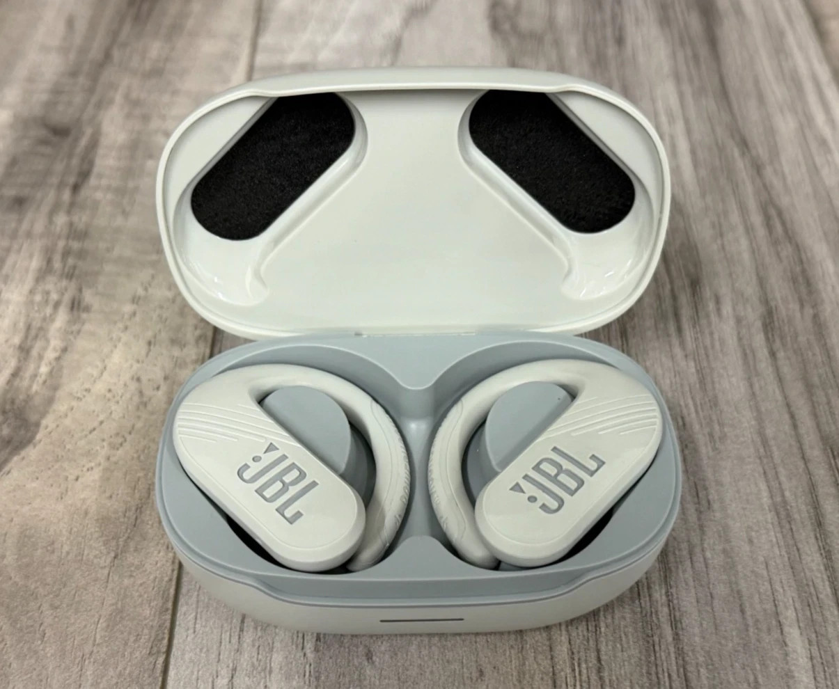 JBL Soundgear Sense True Wireless Open-Ear Headphones White NEW No Box
