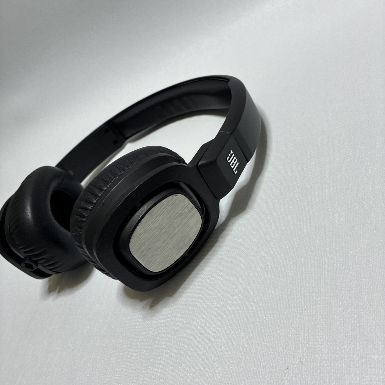 JBL J55 Headband Headphones – Black