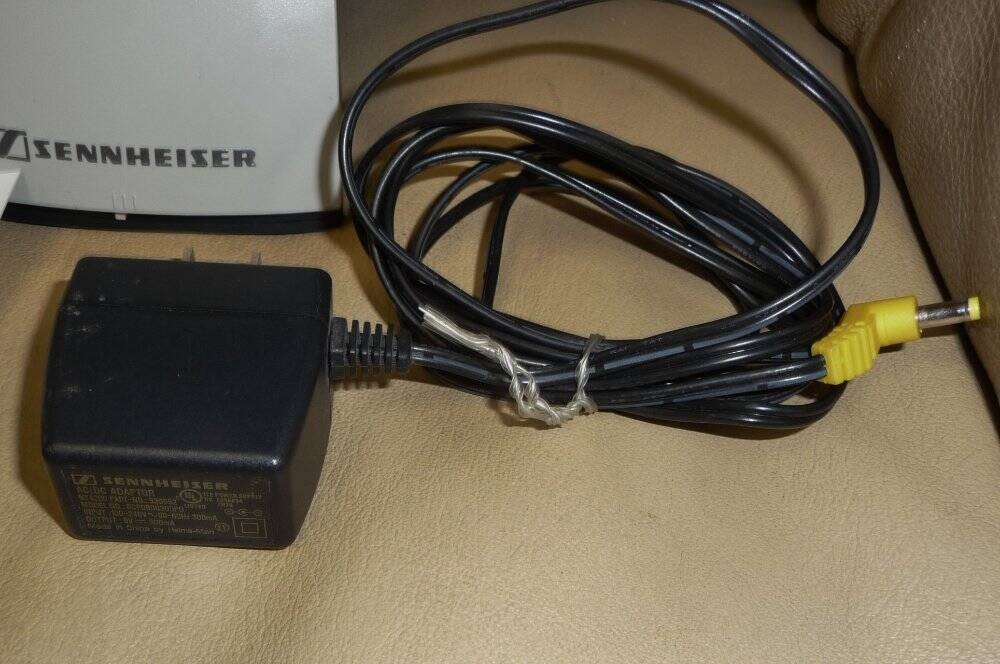 Sennheiser RS 120 Sound Experience Max Comfort Wireless Headphones Very Good