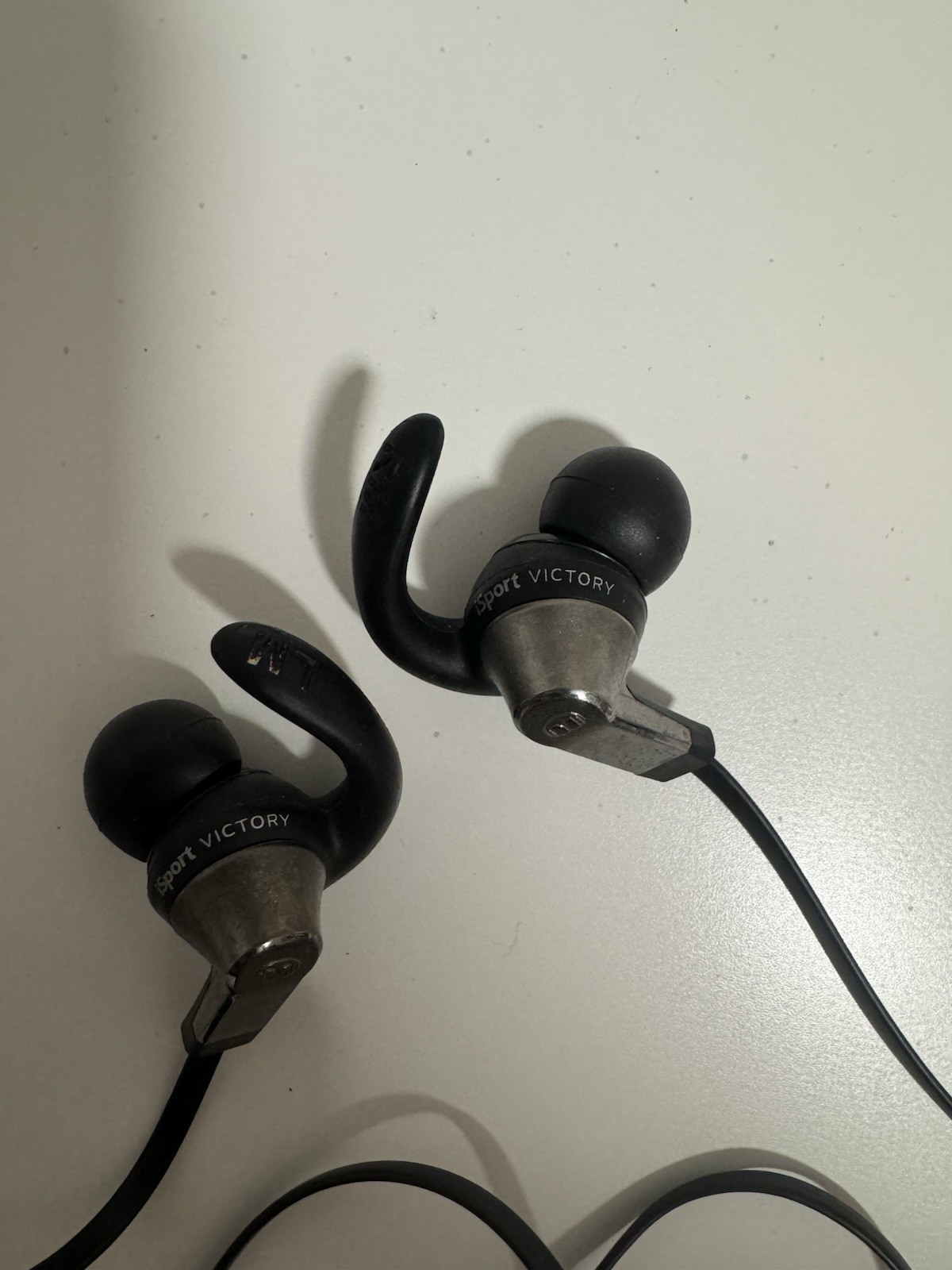 Monster iSport Victory Wired Earbuds Headphones Tested Working Earphones