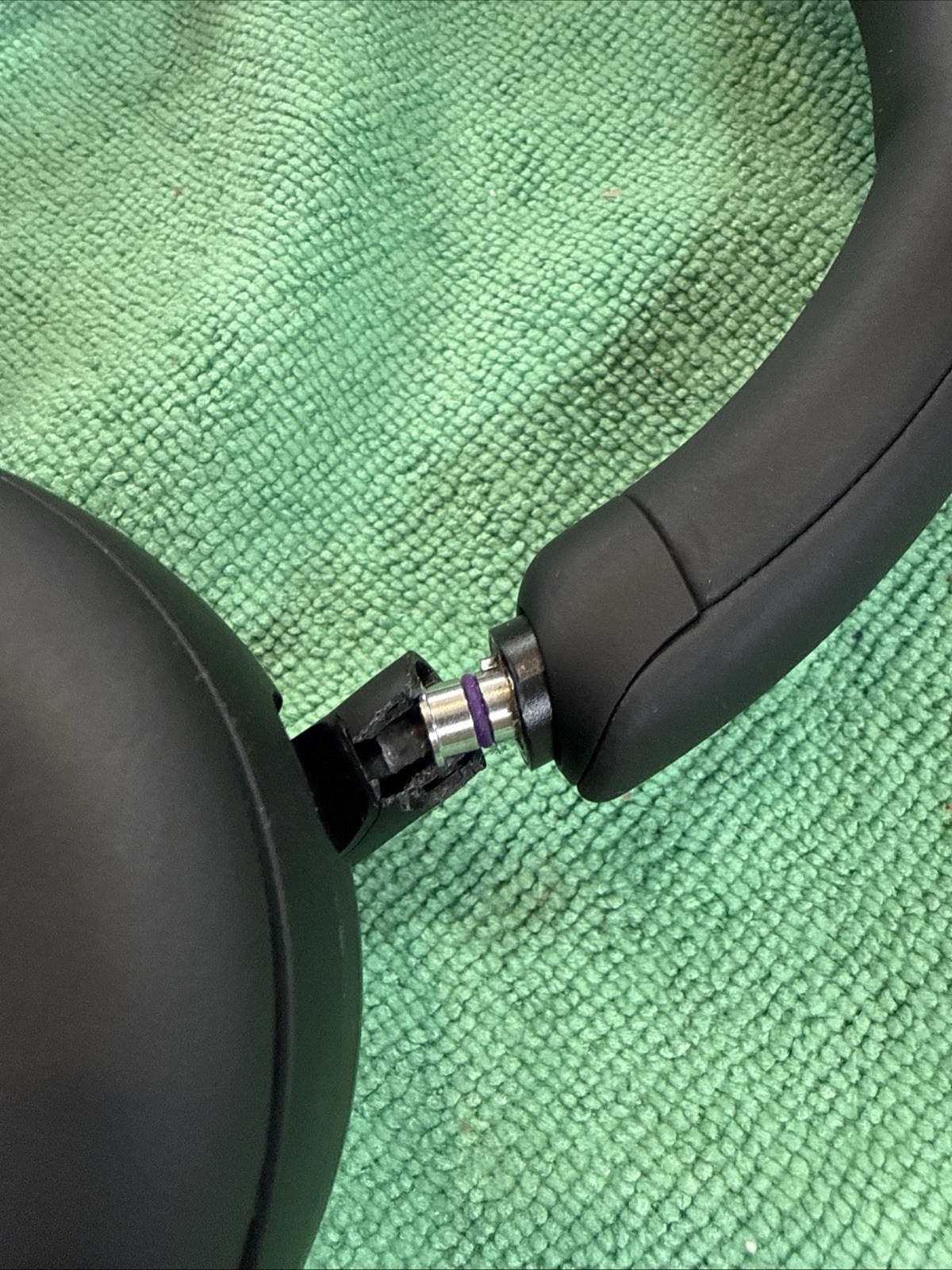 Sony WH-1000XM5 Bluetooth Wireless Noise Canceling Headphones – Broken Hinge