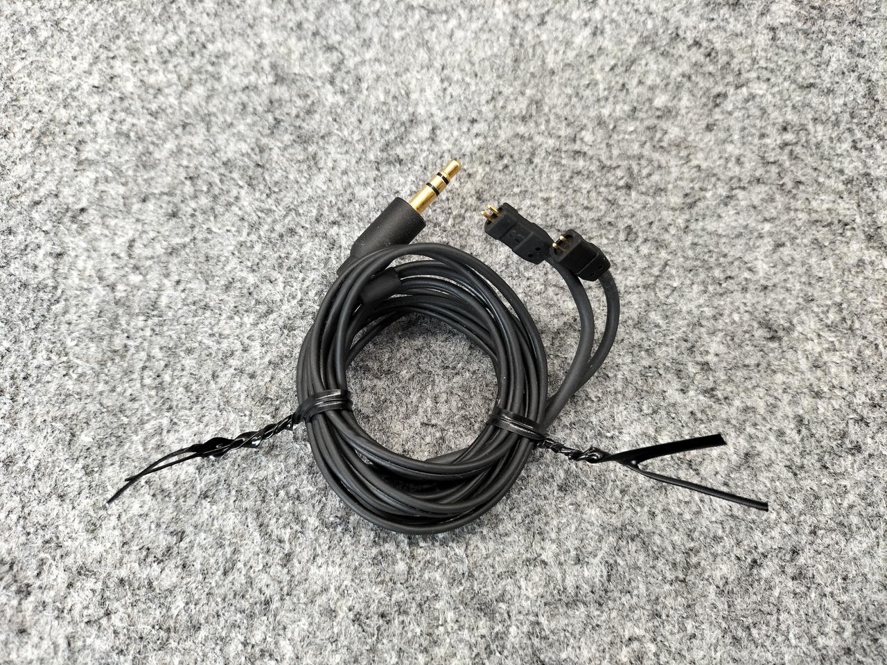 Ultimate Ears Triple.Fi 10 Triple Driver IEMs – Pro Triple BA, Exc Condition