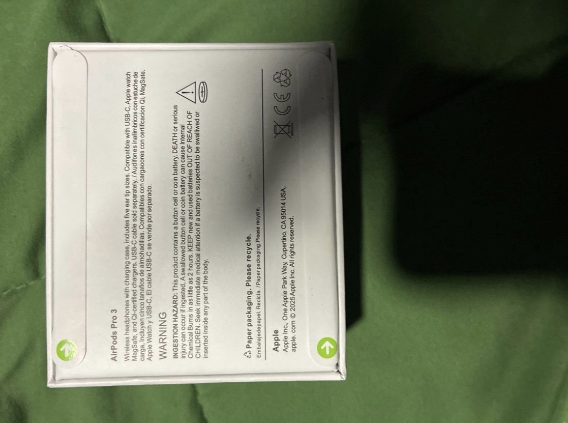 Apple AirPods Pro 3 In-Ear Earbuds Wireless Bluetooth, White, Built-In Mic