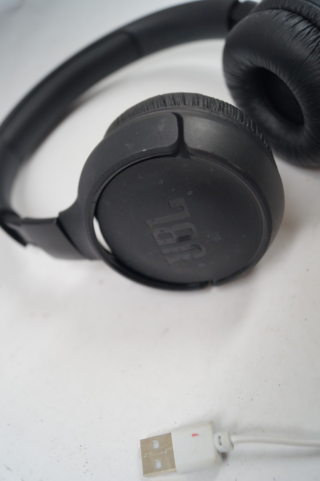 JBL 520 TUNE 520BT Bluetooth Headphones Wireless Foldable Black WORKING D341