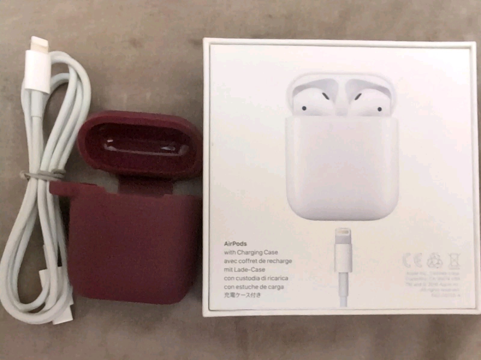 Apple iPod Shuffle 1st Gen & AirPods (1st Gen) Charging Stand + Case Cover