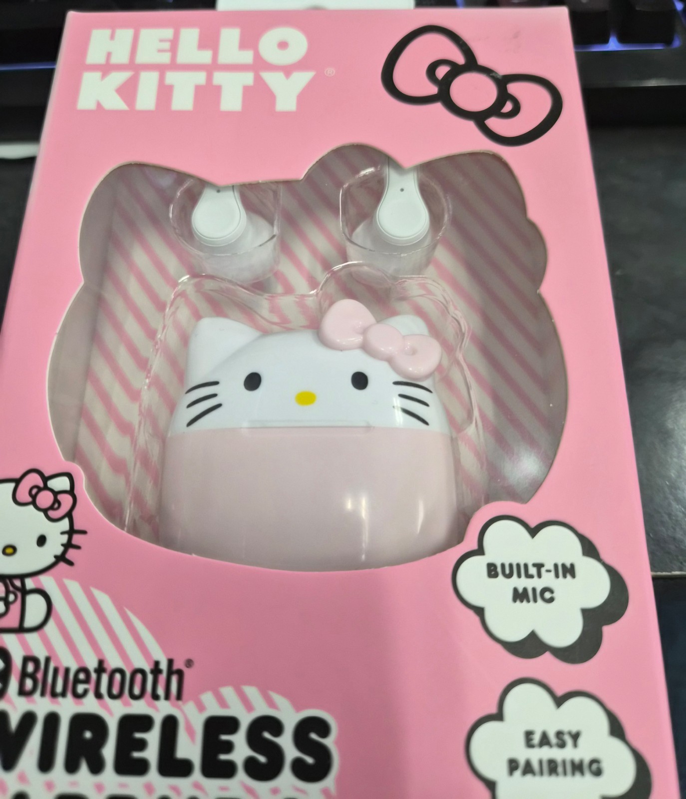 NEW AND SEALED Hello Kitty Bluetooth Wireless EarBuds With Charging Case