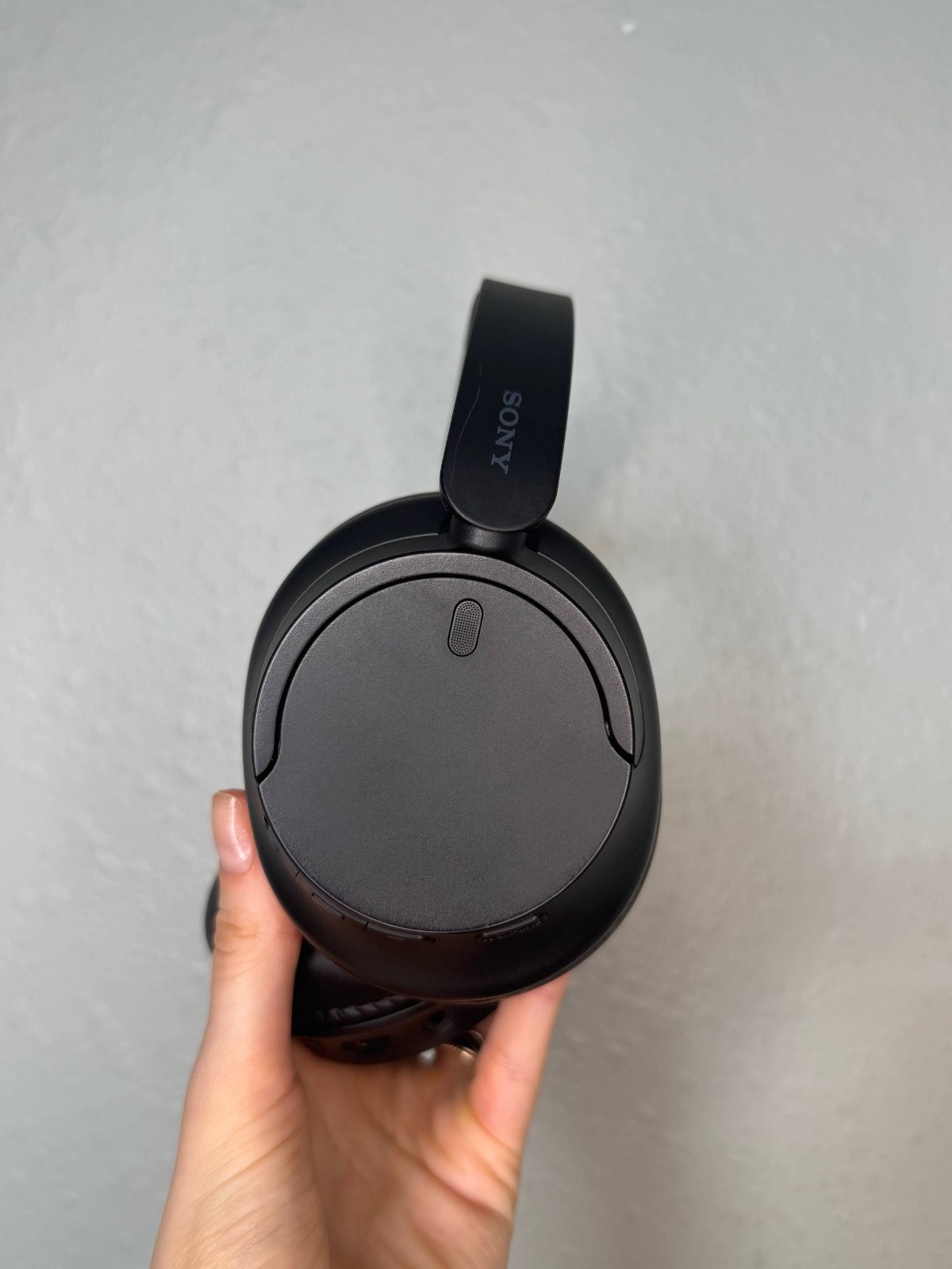 Sony WH-CH720N Wireless Over-Ear Headphones only – Black VERY GOOD