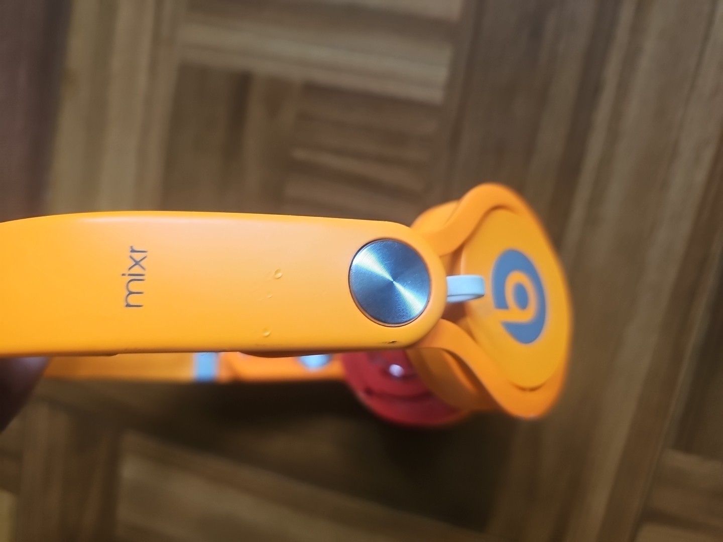 Beats by Dr. Dre Mixr Headphones Orange – Tested Working. Need Earpad & Wire
