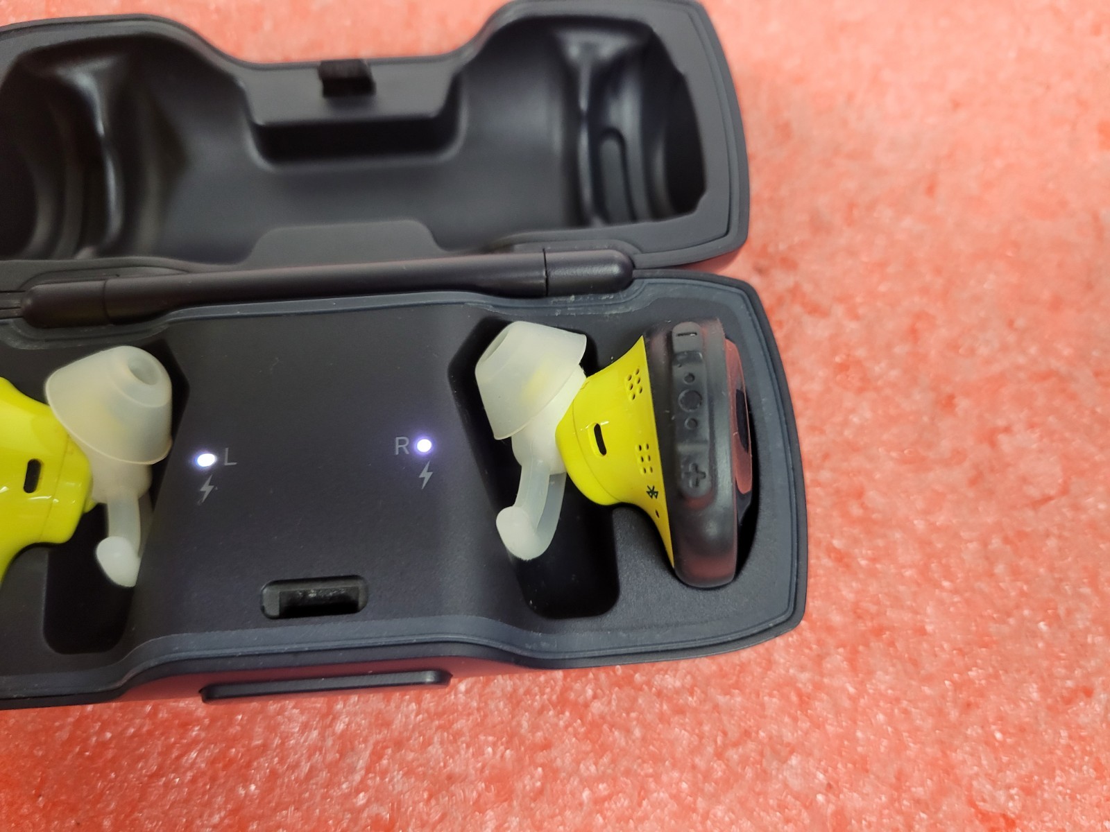 BOSE SoundSport Free Truly Wireless Sport Headphones | O623