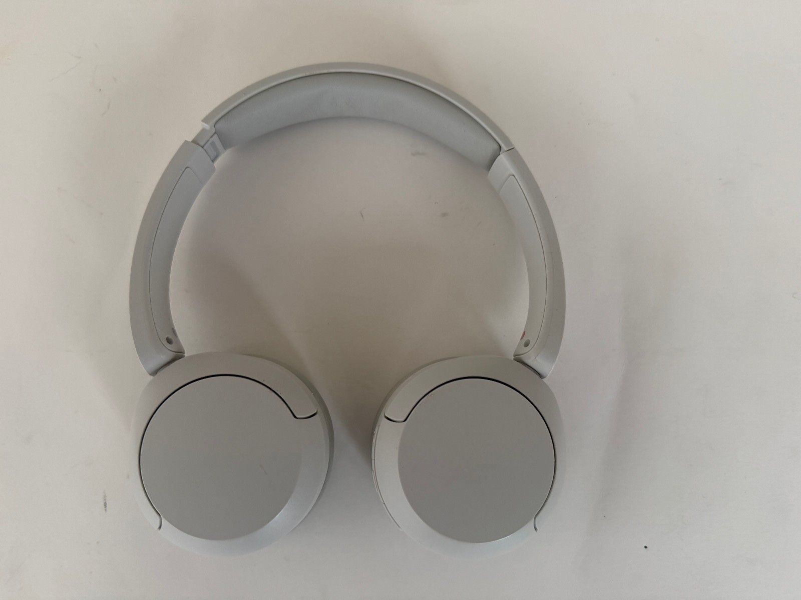 Sony Wireless Over the Ear Headphones YY2958 WH-CH520, White, Tested…