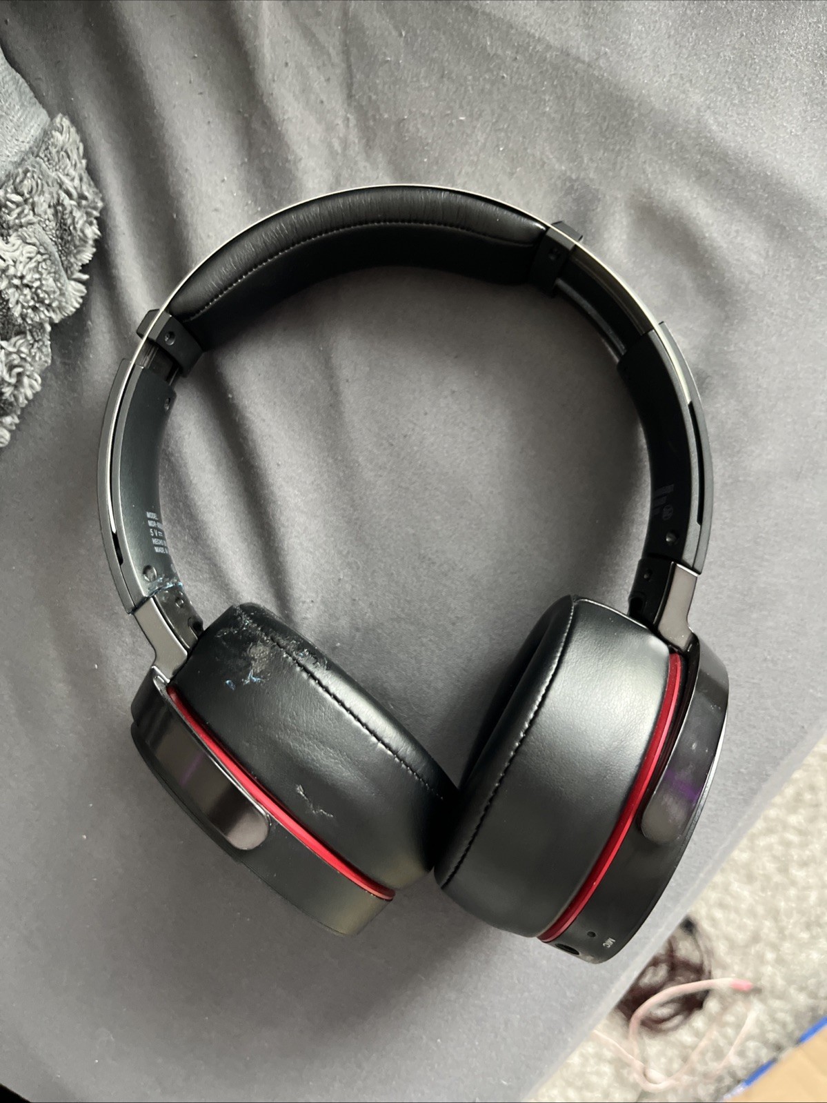 Sony MDR-XB950BT Bluetooth Wireless Headphones — SOLD AS IS FOR PARTS