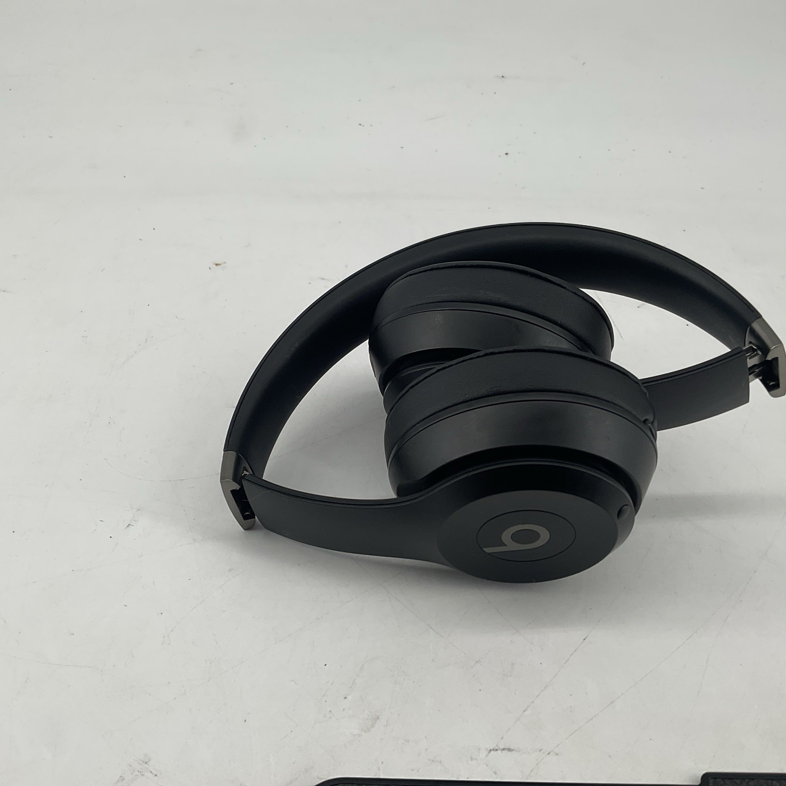 Beats Solo 4 Black Wireless Bluetooth Headphones, Unit Only. (A821)