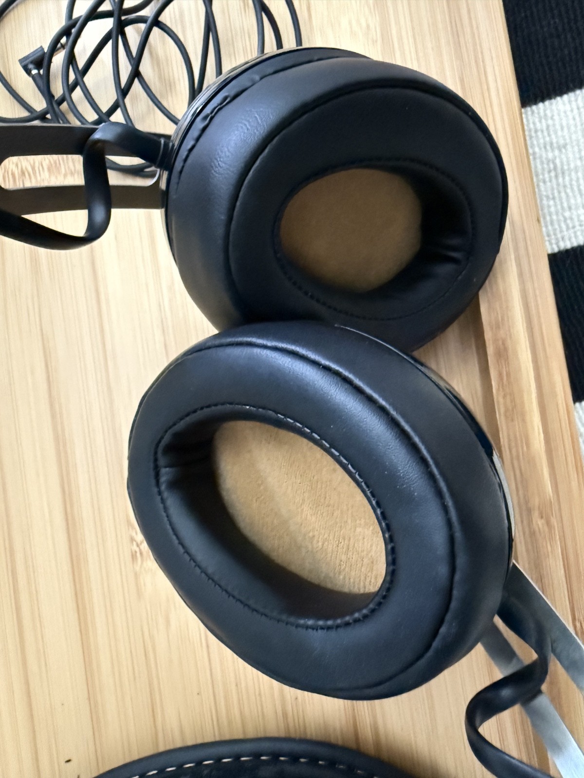 Sennheiser Momentum (M2) Wireless Over-the-Ear Headphones – Black M2 AEBT BLACK