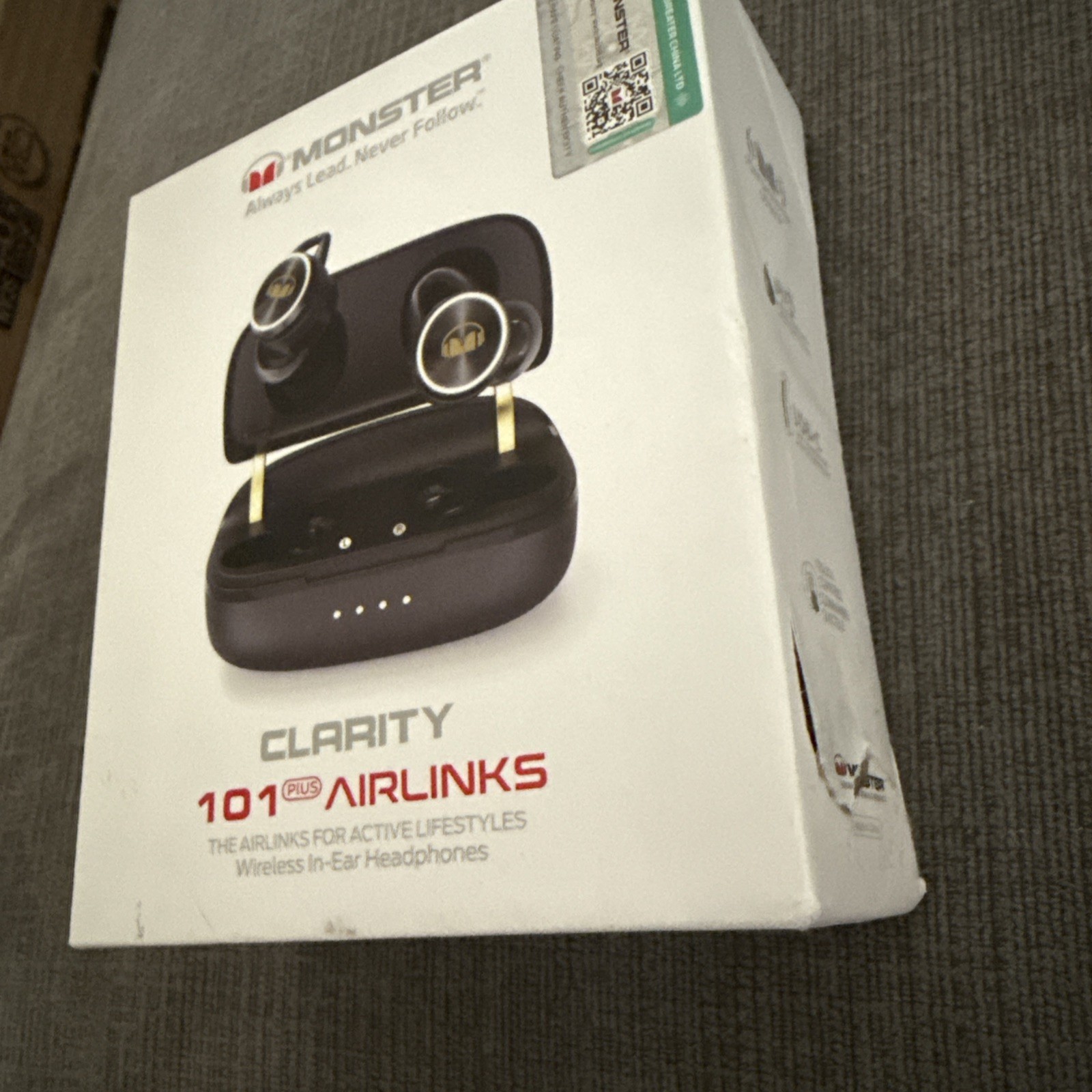 Monster Black Clarity 101 Plus Airlinks Wireless In-Ear Headphones With Box
