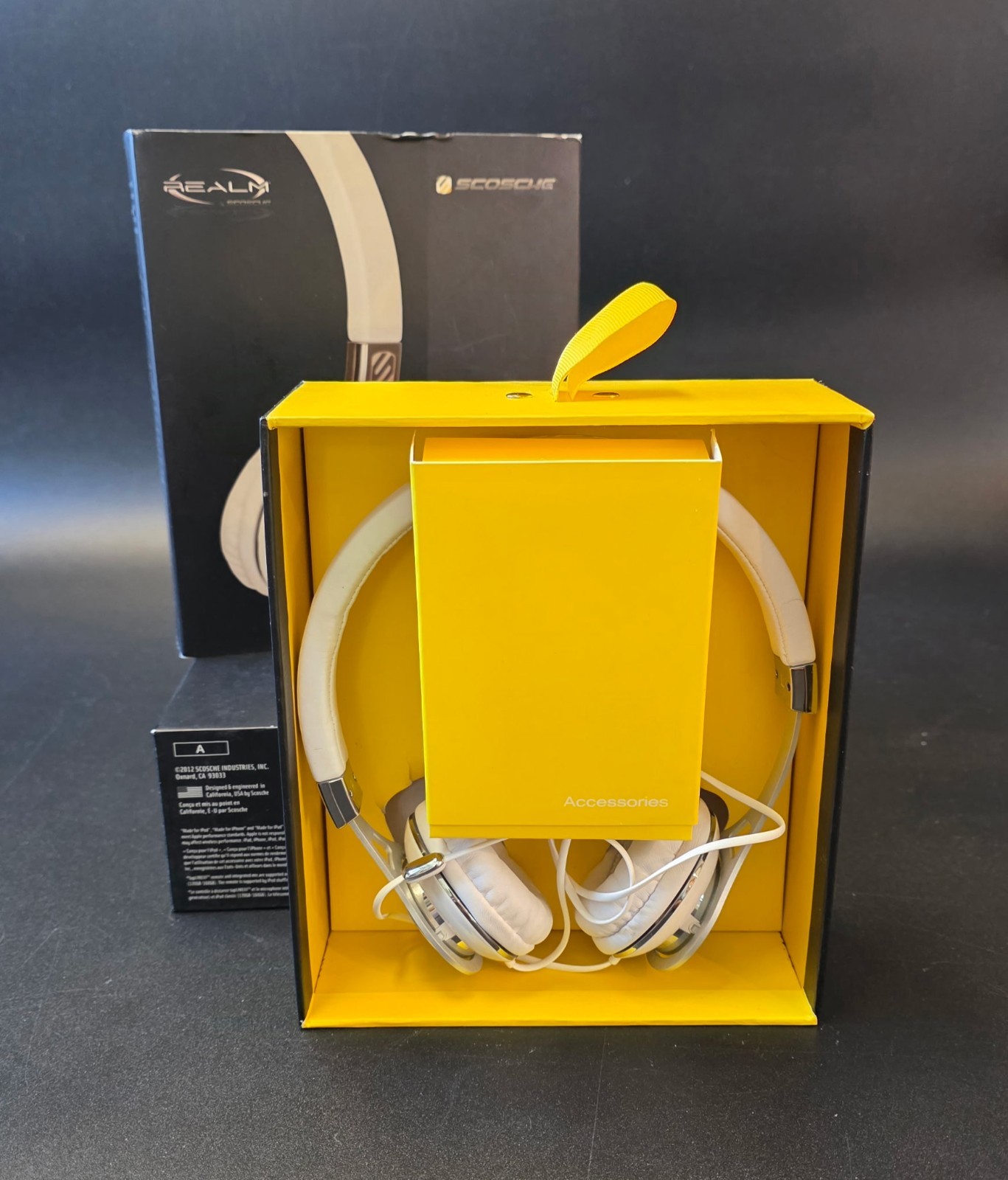 Realm Scosche RH656M Reference Grade On-Ear HeadPhones