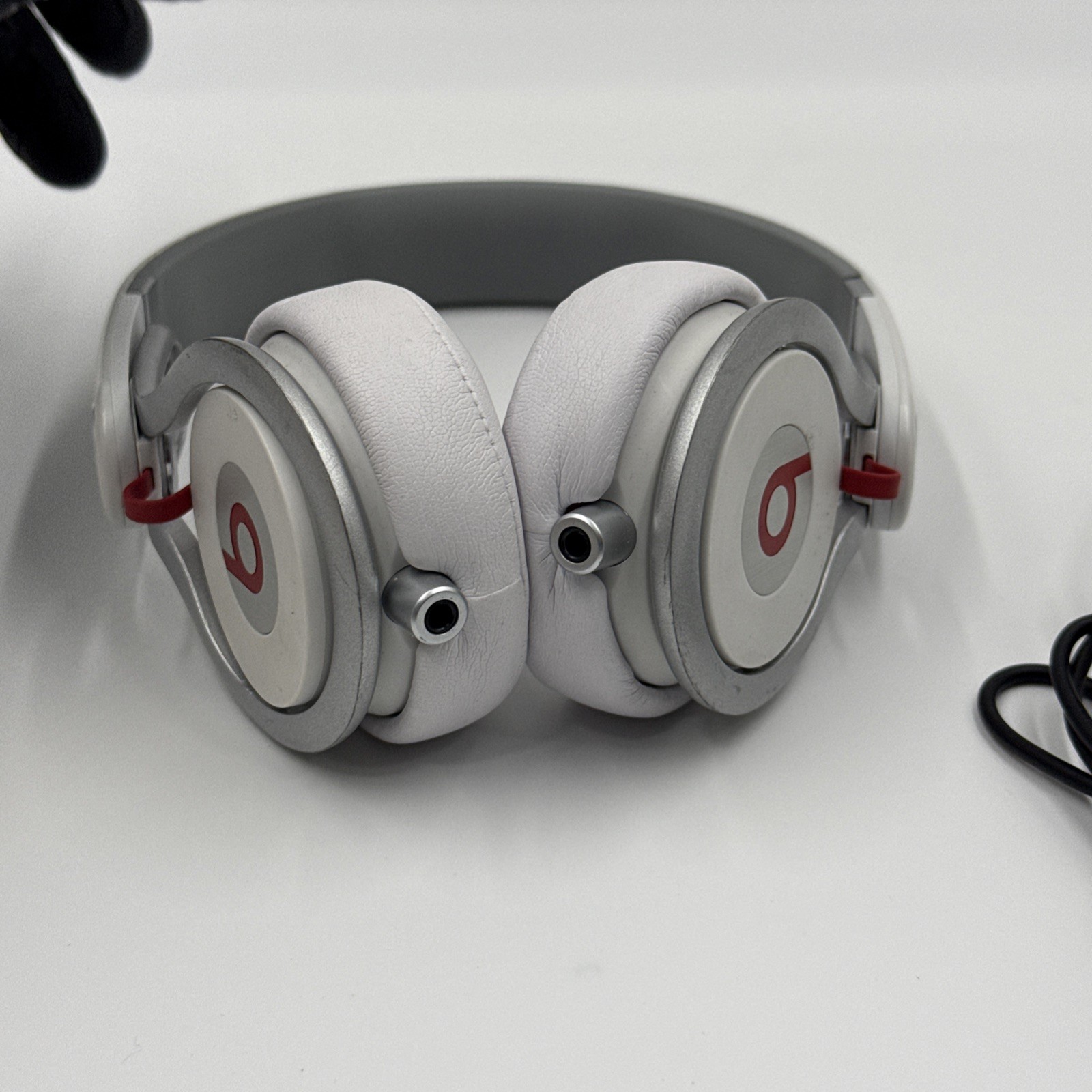Beats by dr. dre Mixr Mixer Headphones White Tested Working (Read Desc)