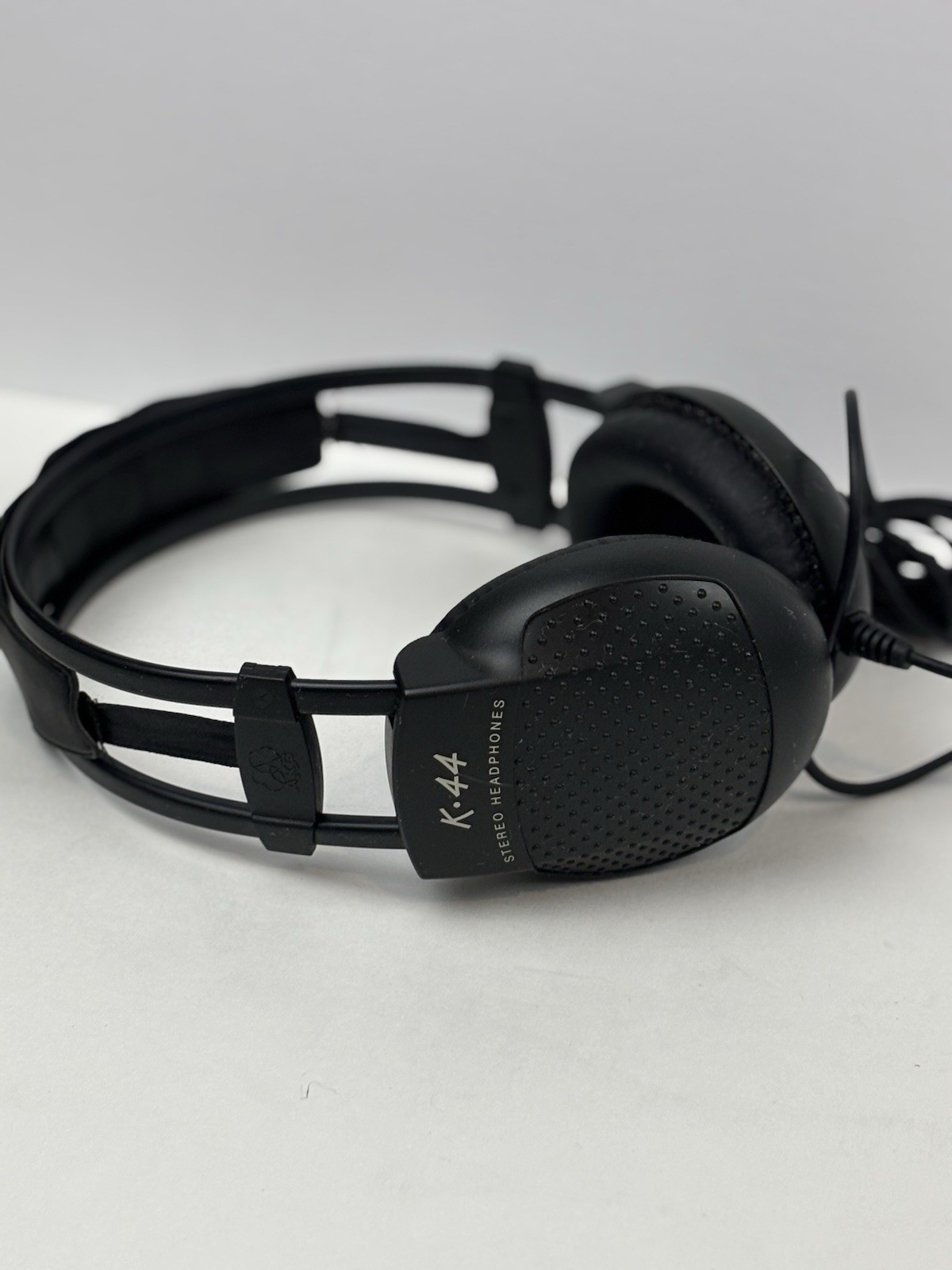 AKG K-44 Stereo Headphones Headband Perception Studio Over Ear Black