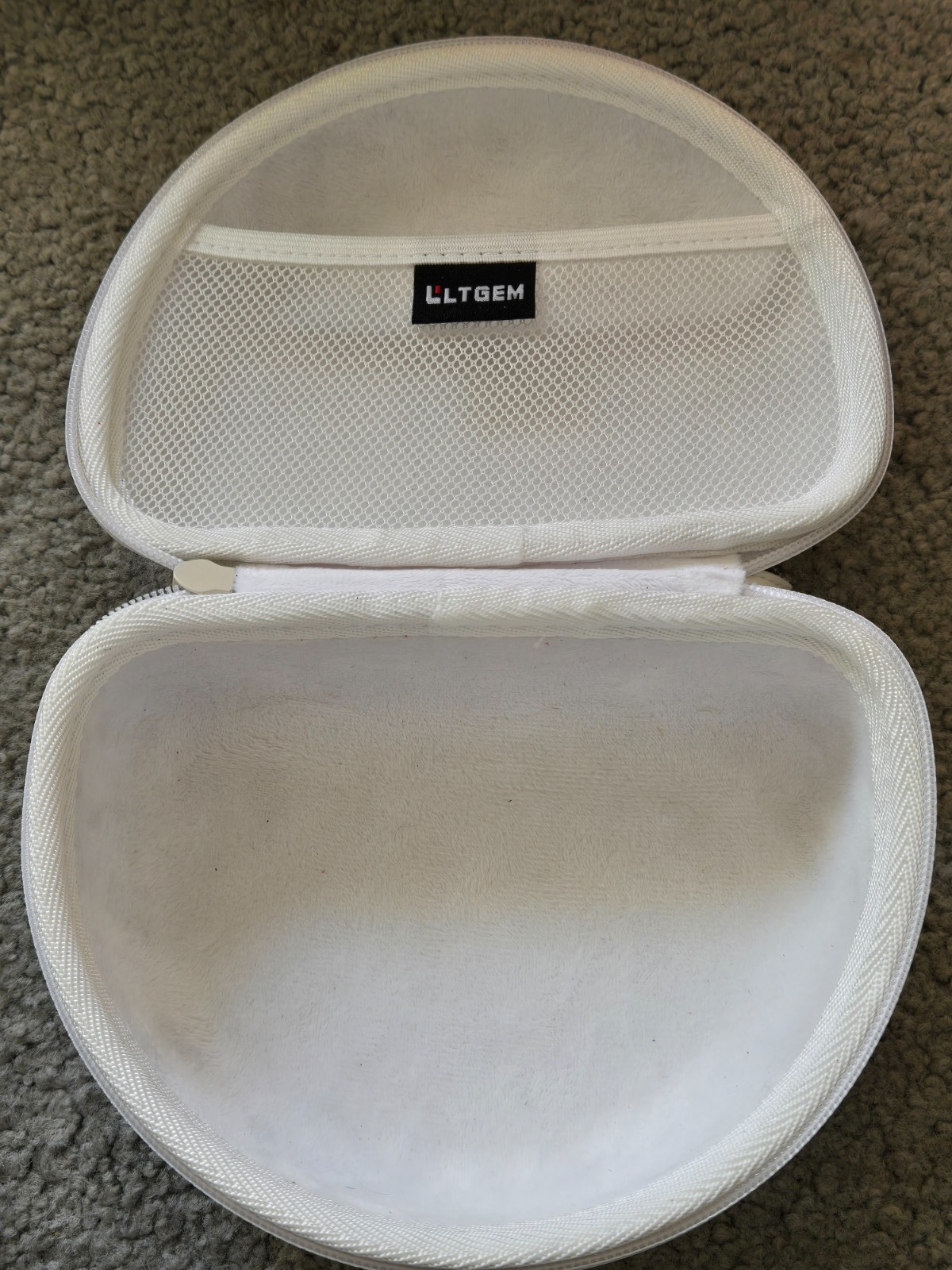 New No Packaging LTGEM Hard Headphones Case White ~7.5 x 6 x 3.5 inches