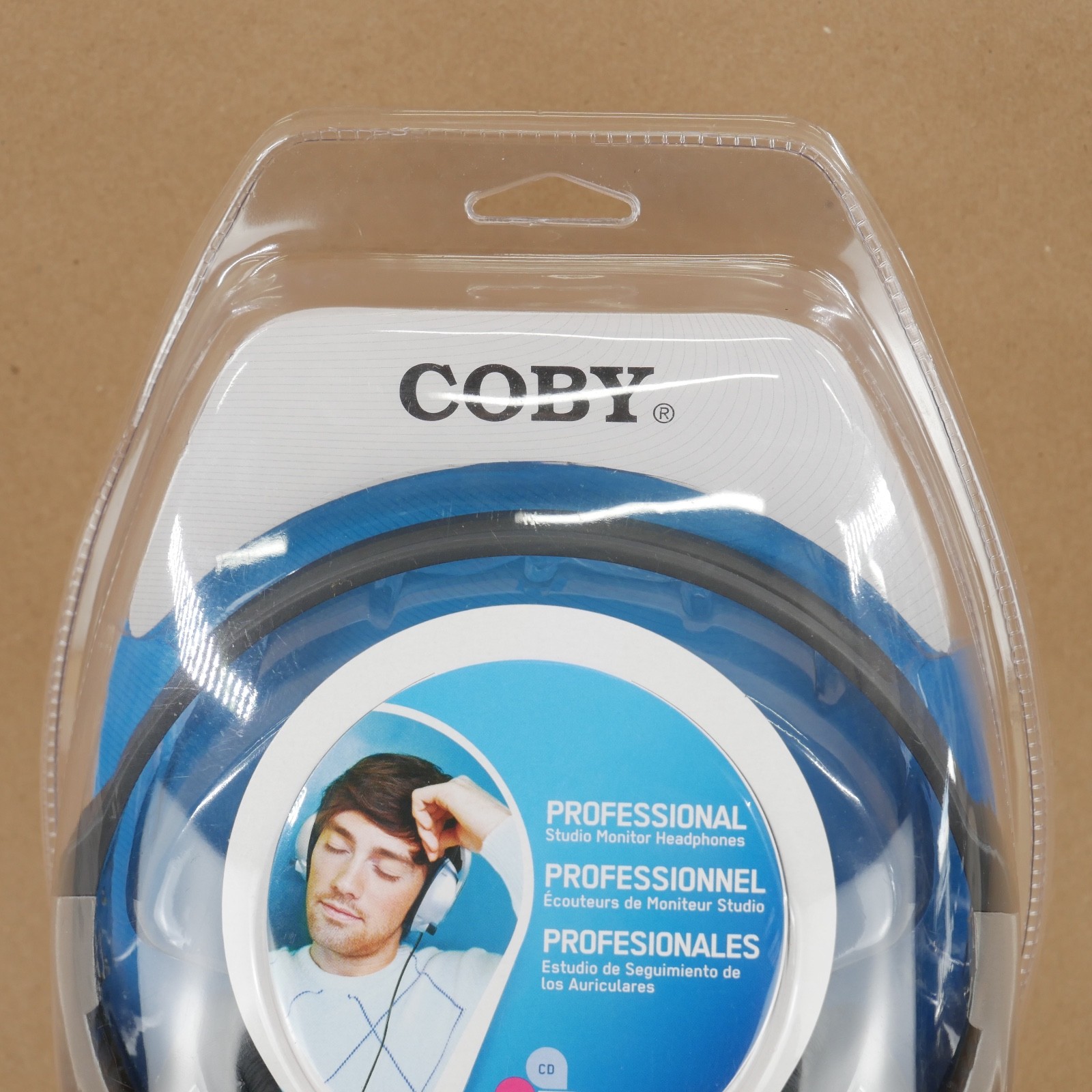 Coby Professional Studio Monitor Headphones CV320 SEE DESC