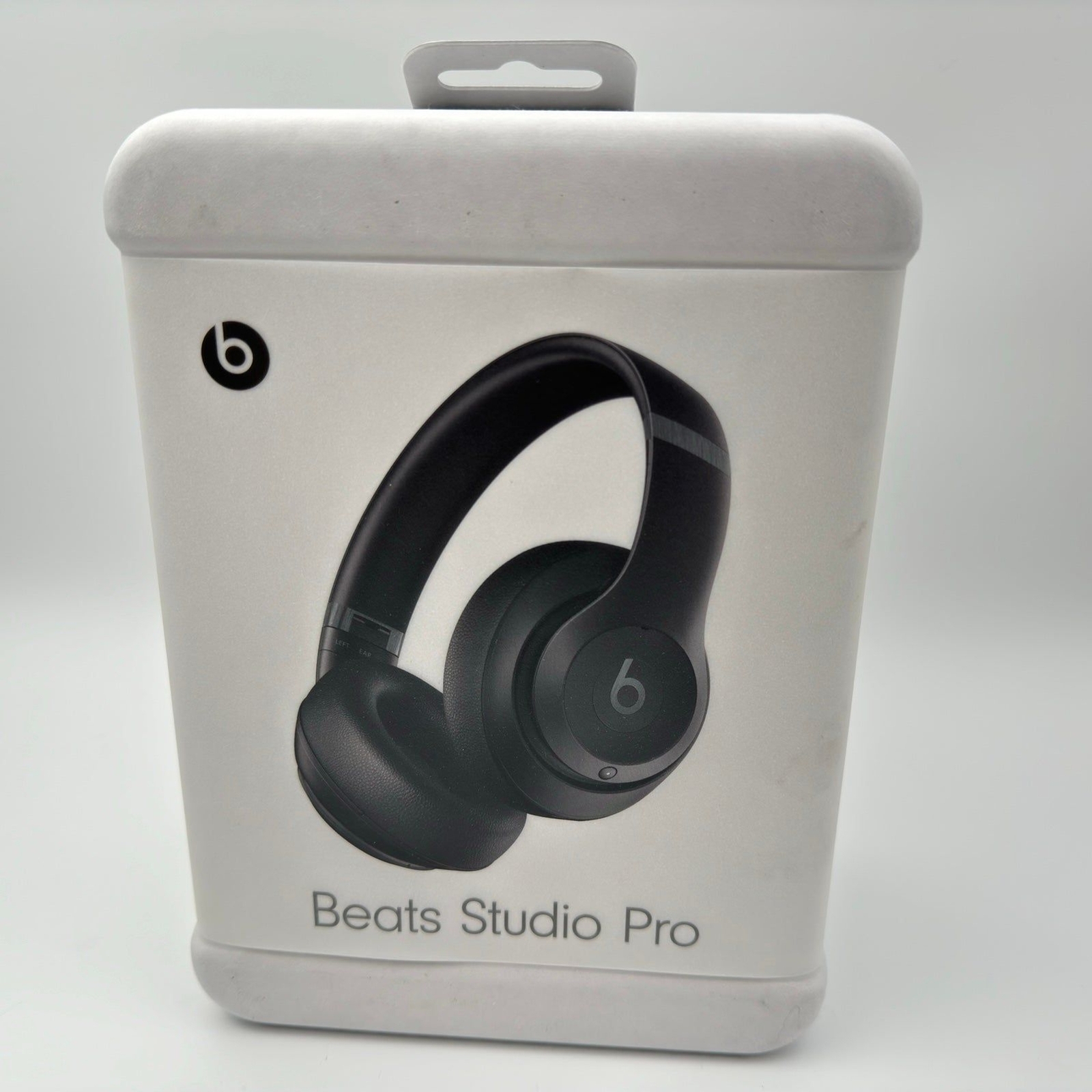 Beats Studio Pro + 2 Years AppleCare+! Wireless Noise Cancelling Headphones