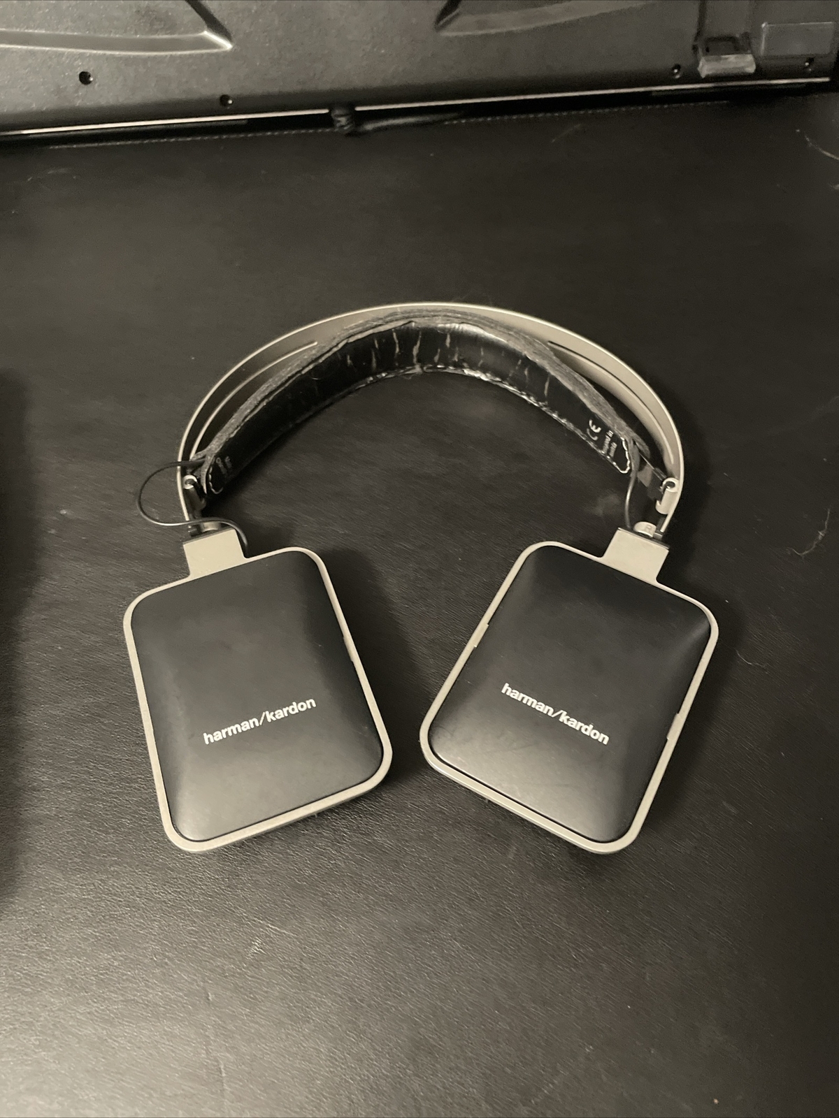 harman/kardon CL Headband Headphones – Silver/Black