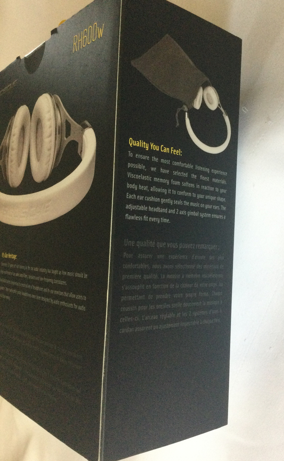 REALM SCOSCHE RH600bk REFERENCE GRADE ON EAR HEADPHONES NIB