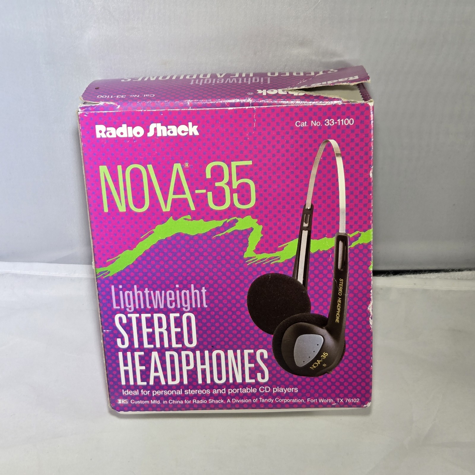Vintage RadioShack NOVA-35 LIGHTWEIGHT STEREO HEADPHONES 33-1100