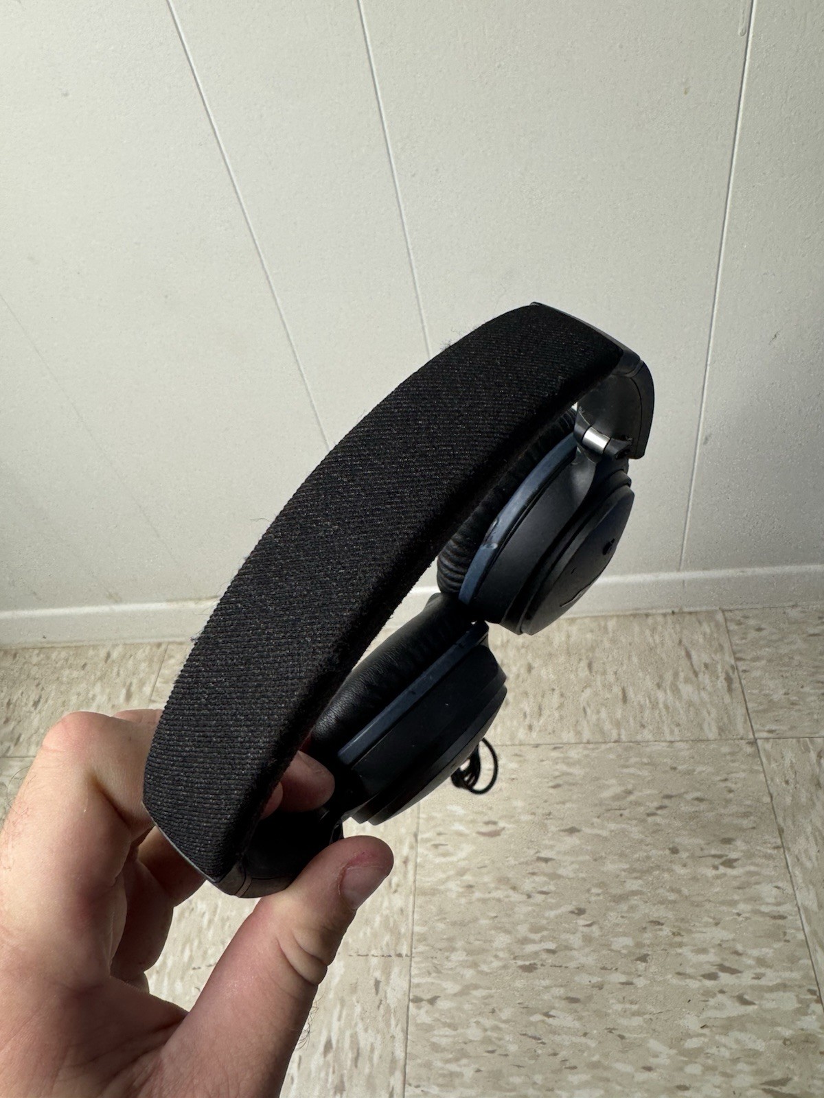 Bose QuietComfort 25 QC25 Wired Headphones Acoustic Noise Cancelling, Black/Blue