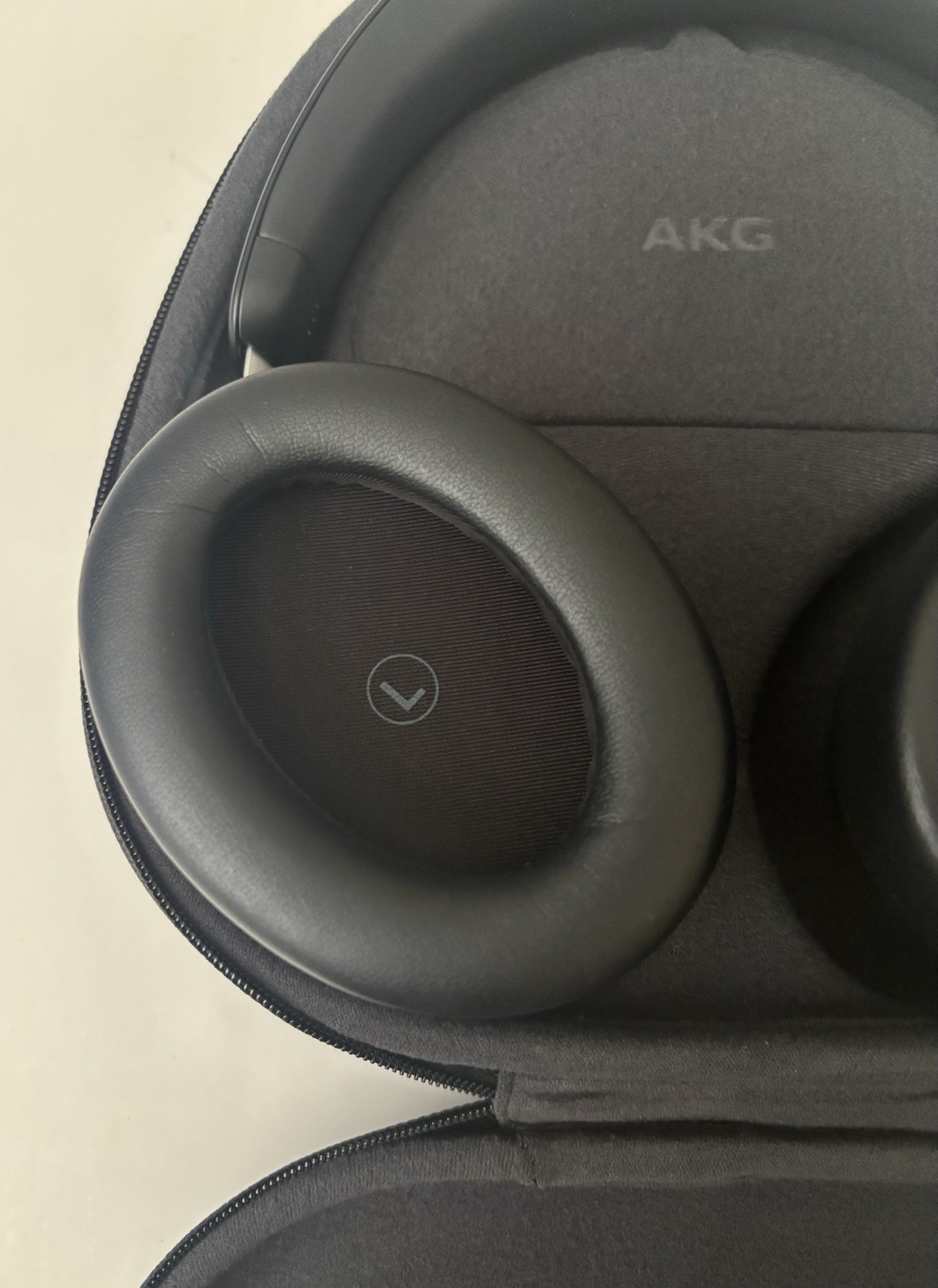 Harman AKG N9 Hybrid Wireless Headphones Black – Open Box