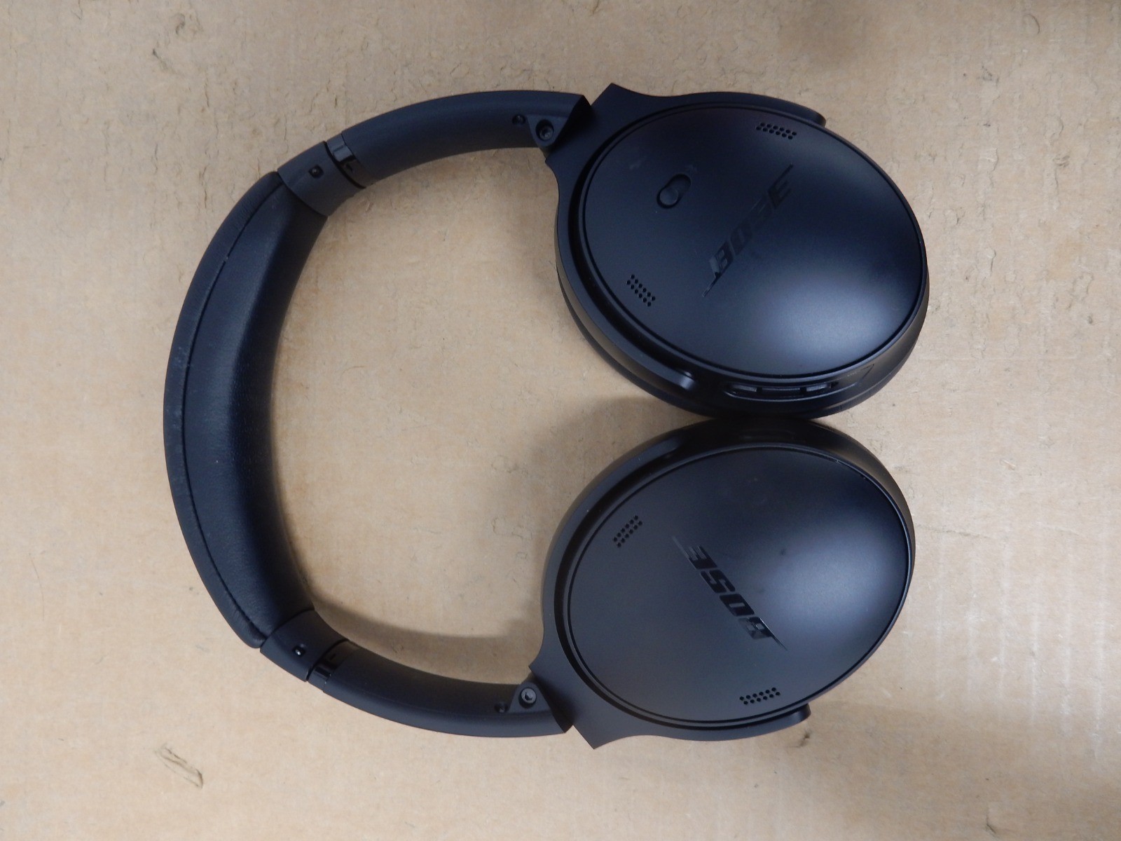 BOSE 437310 QuietComfort 45 (QC45) wireless over-ear headphones