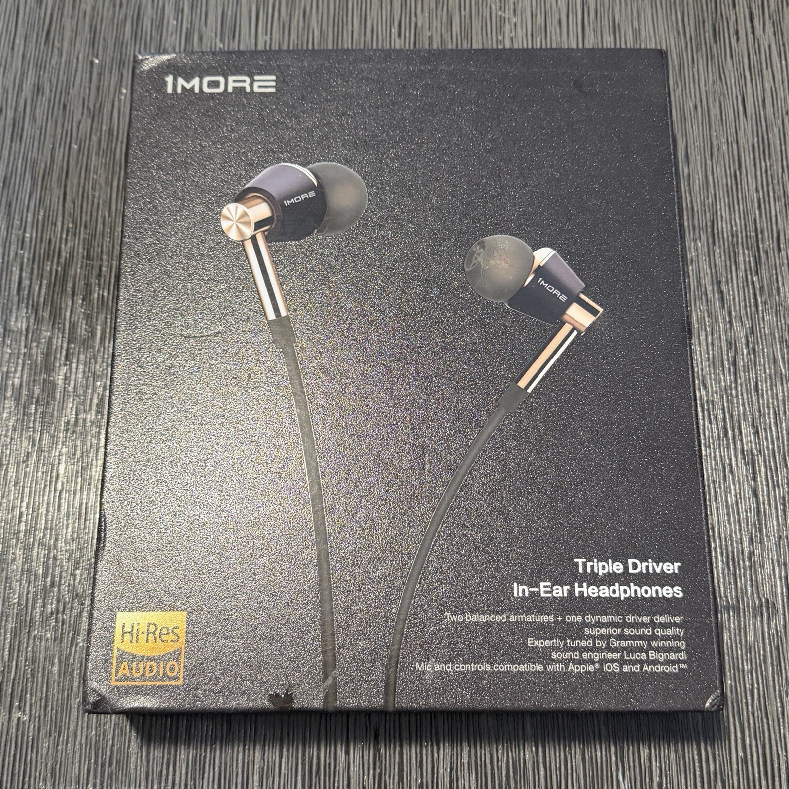 1MORE E1001 Triple Driver In Ear Earphones Earbuds Hi-Res Headphones Gold New
