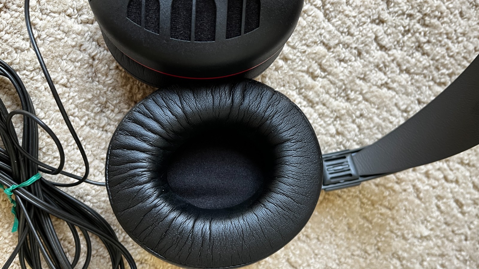 Sennheiser HD 520 headphones