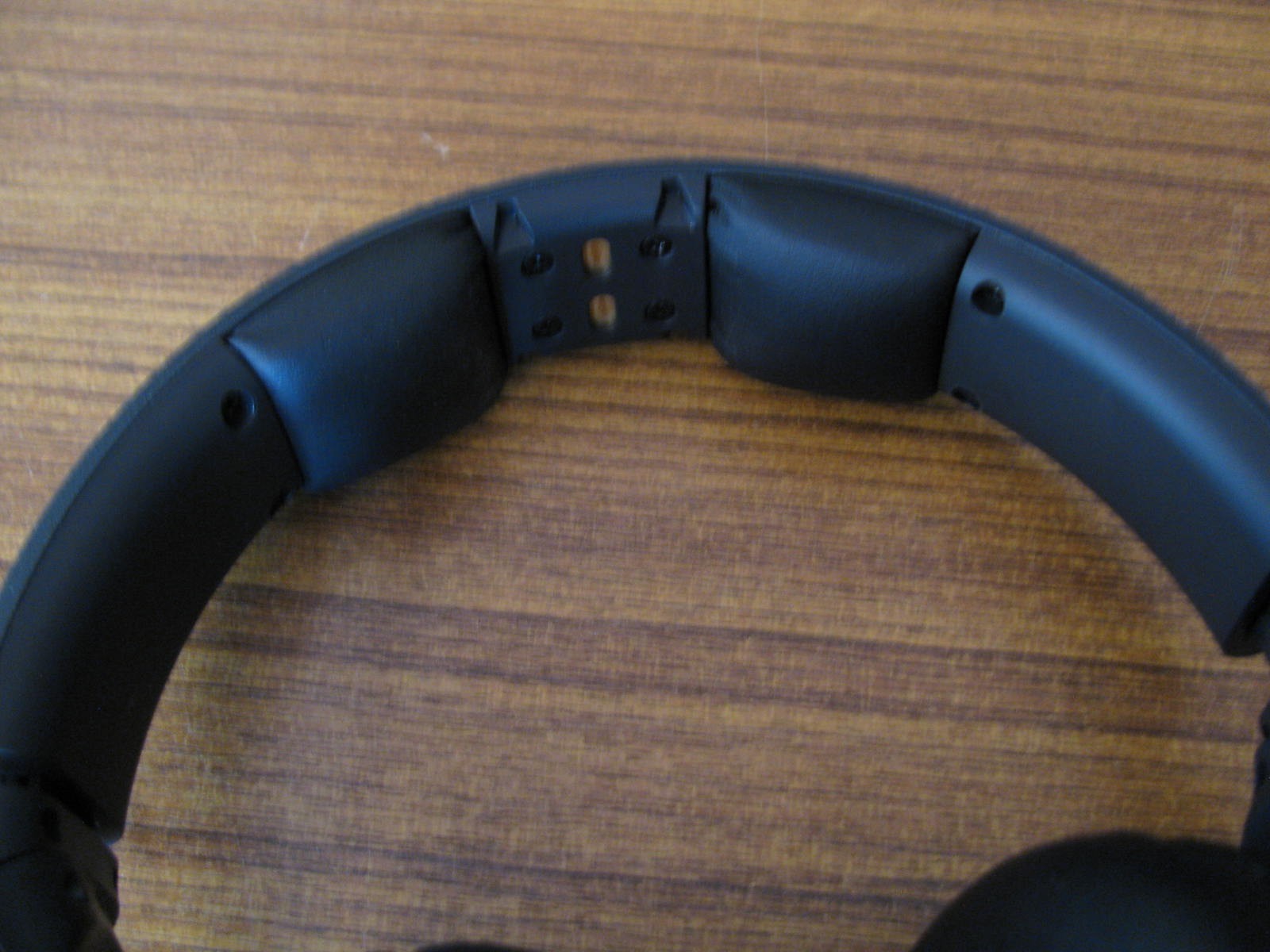 Sony WH-RF400R Wireless Home Theater Headphones Great Working Condition