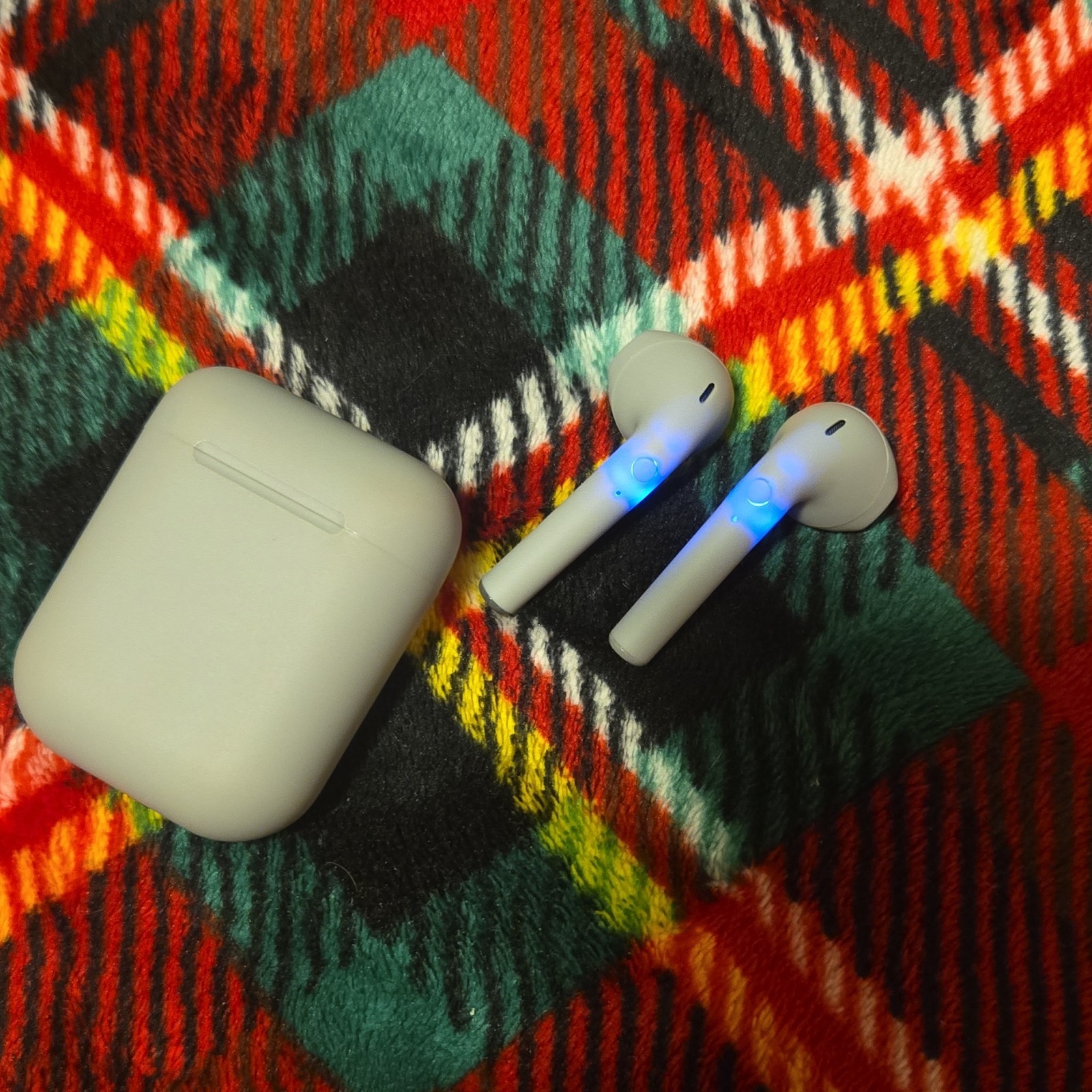 SoundLogic Gray Wireless Bluetooth Earbuds Built-in Microphone Charging Case