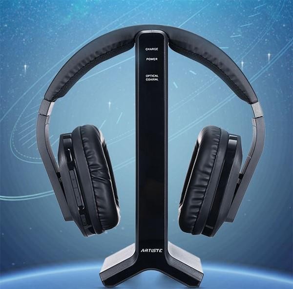 Artiste D1 2.4G HiFi Stereo Wireless Digital Headphones watching TV listen music