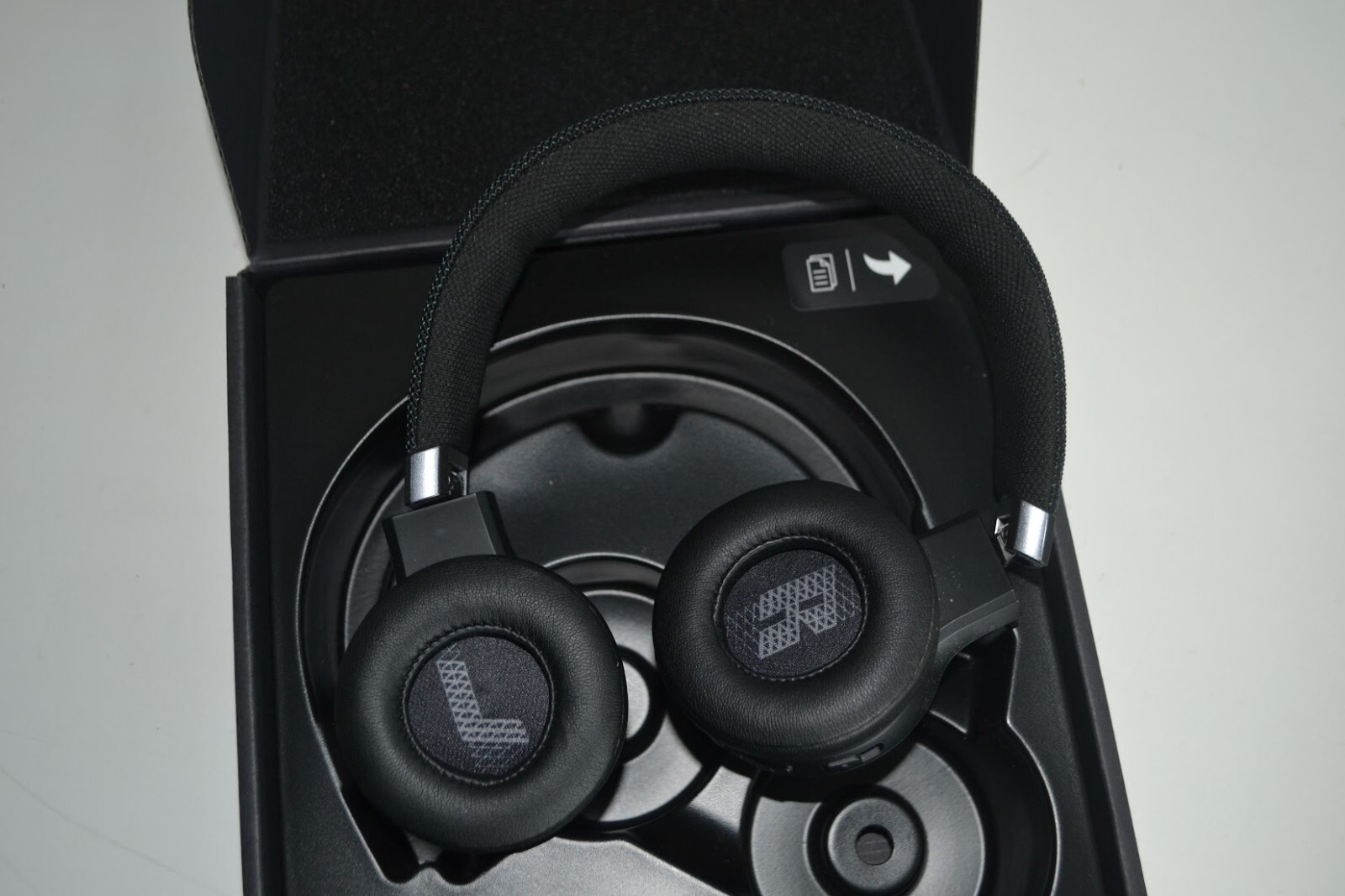 JBL, Harman, LIVE 460nc., Head Phones, Alexa, Ok Google, Bluetooth, Wireless