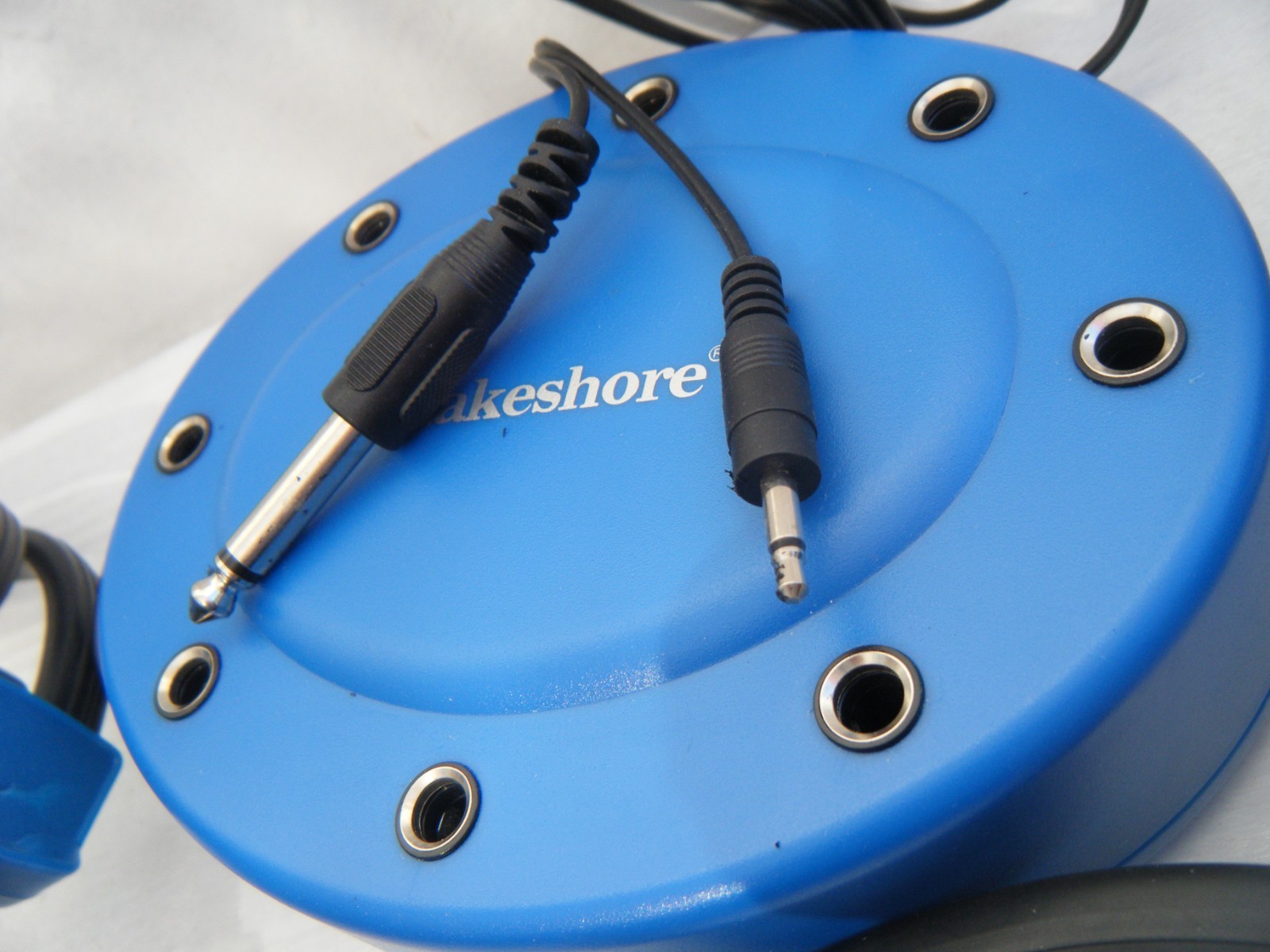 Lakeshore Learning Listening Center 8-Port headphone Hub