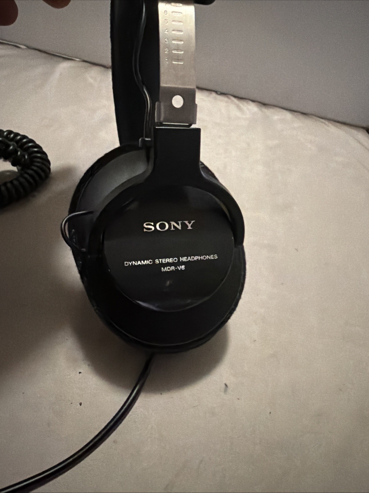 Sony MDR-V6 Over the Ear Headphones, Adjustable Head Band, Needs Ear Pads