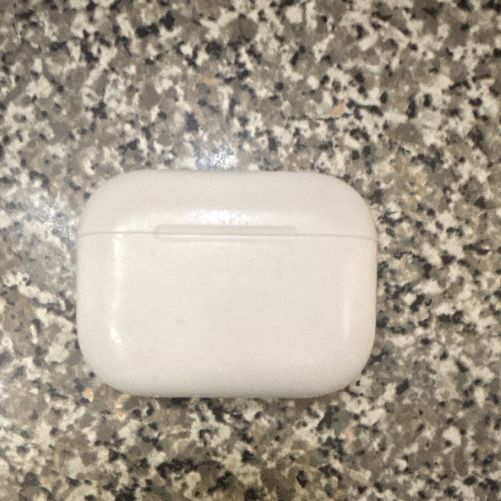 Apple AirPods Pro 3 With Charging Case Genuine Authentic Excellent Condition