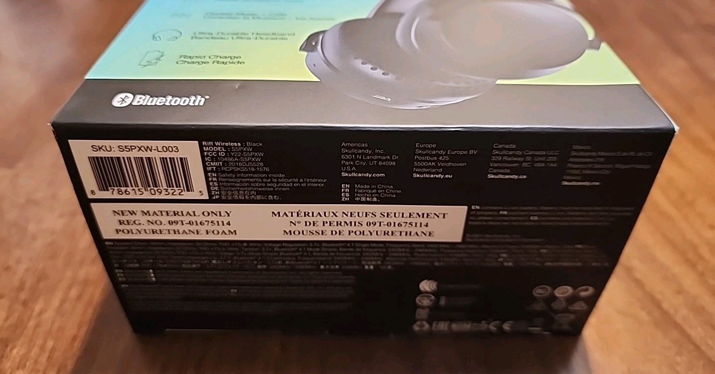 NEW! Skullcandy Bold Sound Unplugged Riff Wireless On-Ear Headphones S5PXW-L003