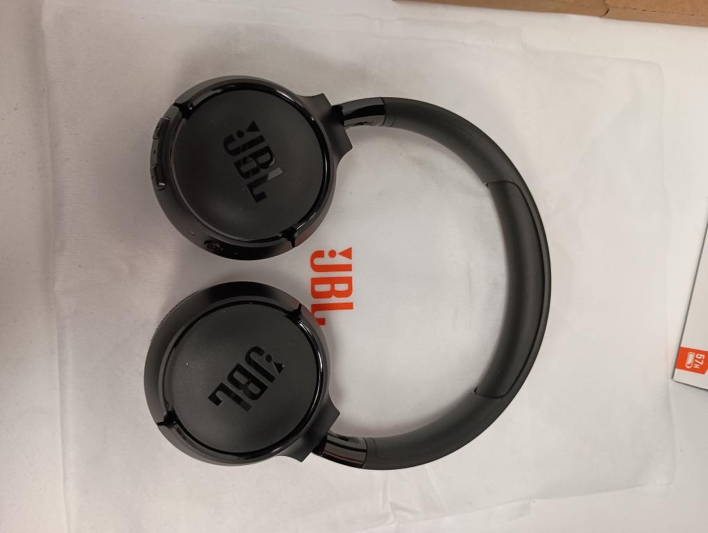 JBL TUNE 520BT (P04018887)