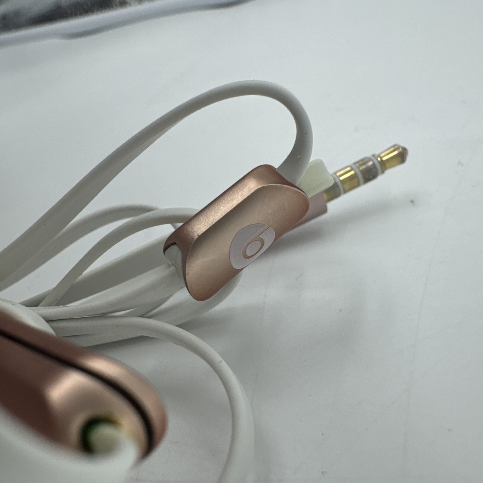 PARTS REPAIR Rose Gold UrBeats 2nd Gen In-Ear Headphones Dr Dre WITH AUDIO ISSUE