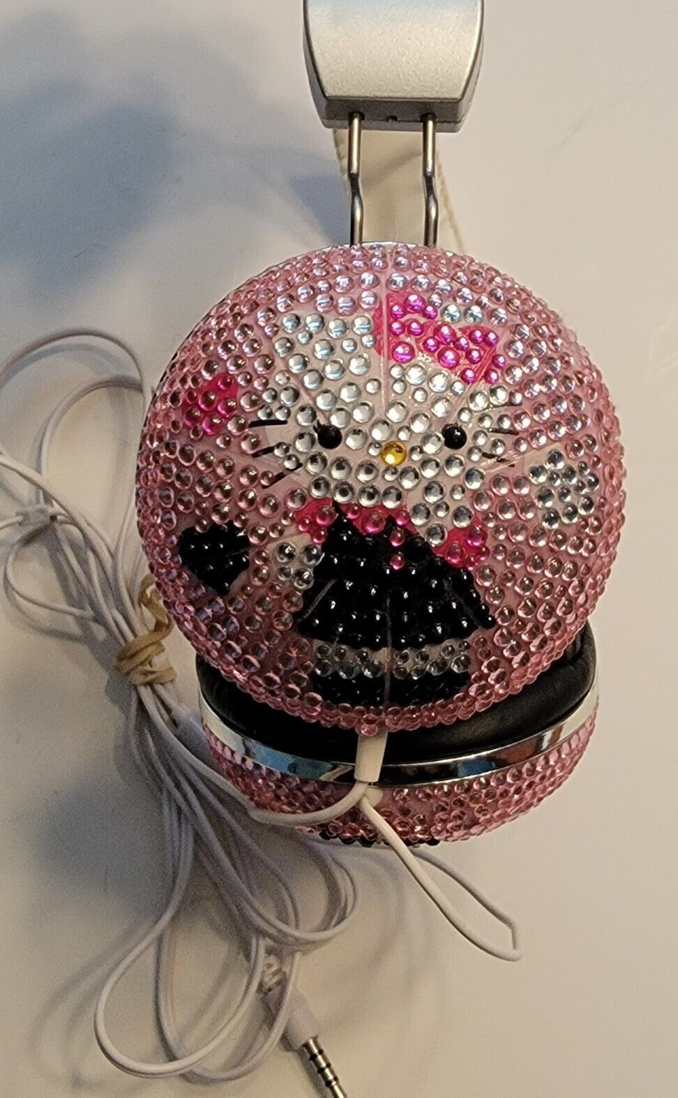 2013 Hello Kitty Rhinestone Headphones Tested/Working