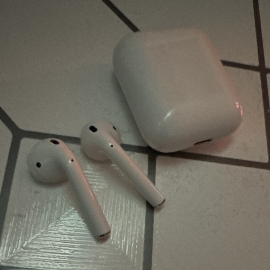 Apple AirPods Gen 1