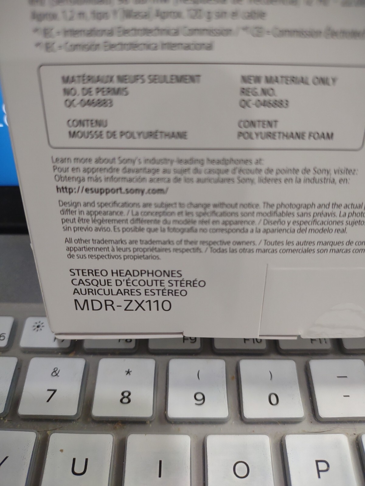 Brand New Sony MDR-ZX110 Ear-Pad (On the Ear) Headphones – White + freebies