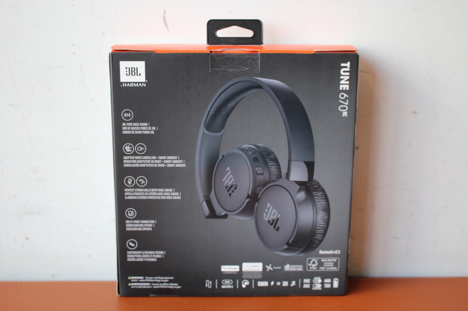JBL TUNE 670NC Wireless Pure Bass Sound Adaptive Noise Cancelling Headphones