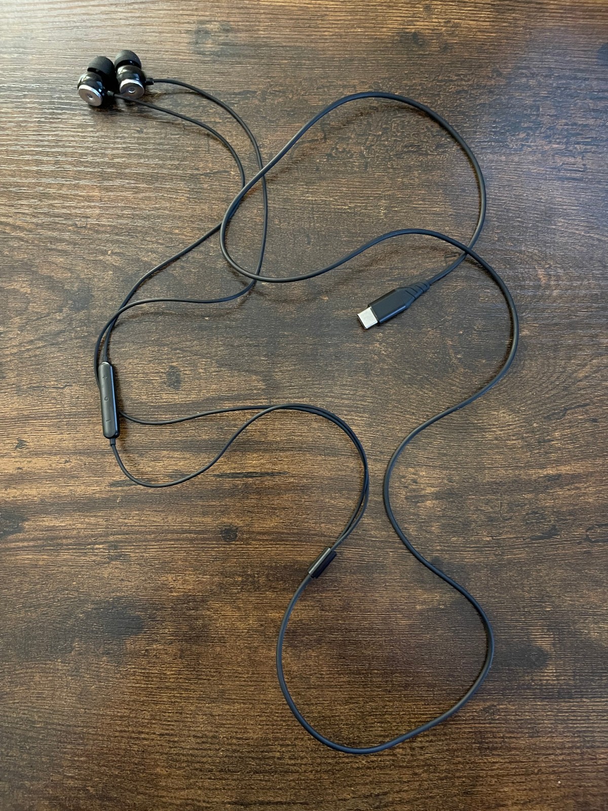 Unbranded Black and Silver In-Ear Earbud Headphones with USB-C Port