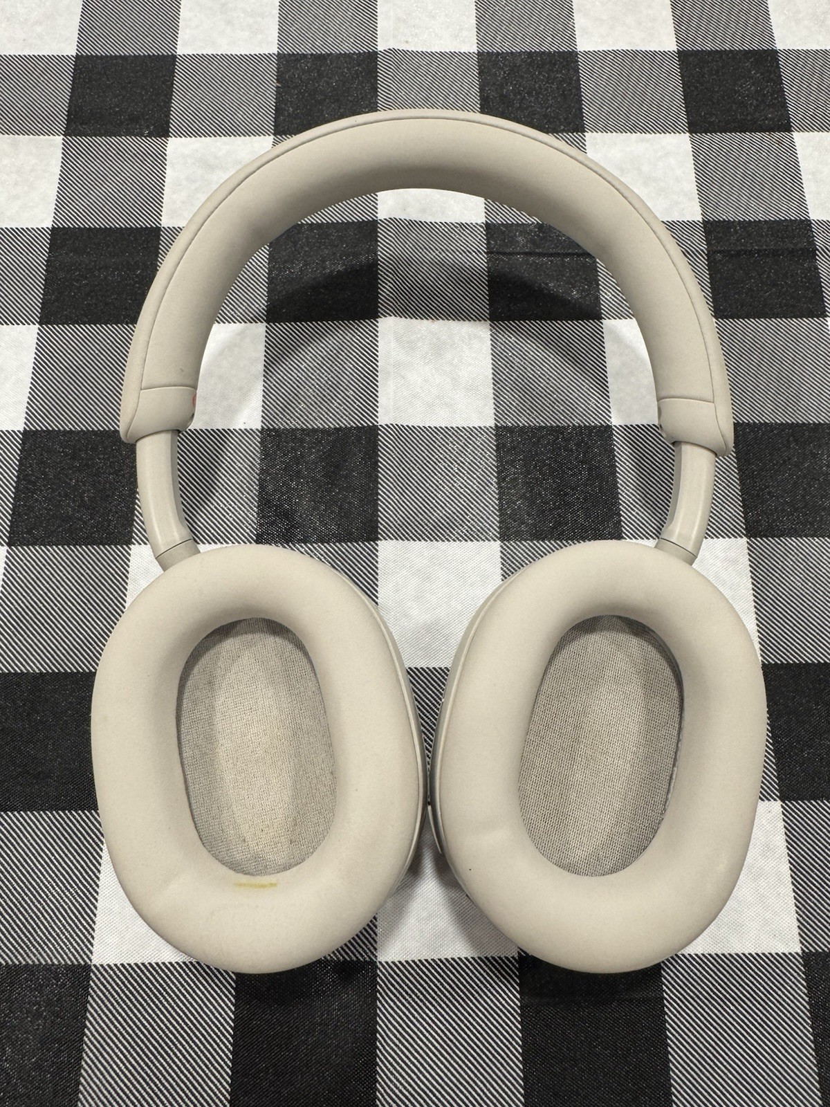 Sony WH-1000XM5 Wireless Noise Canceling Headphones – Silver Grey Tested
